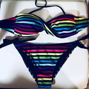 Bikini 👙 ‘California waves’